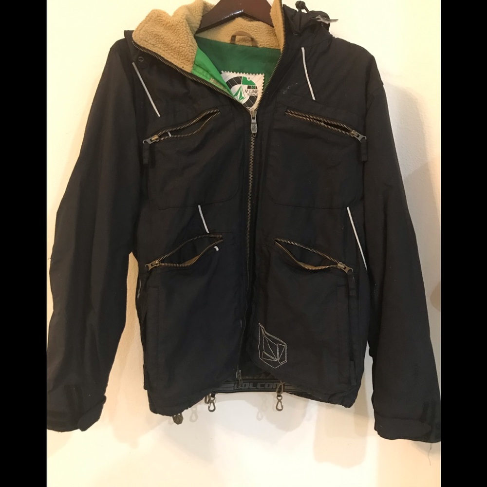 Volcom Women’s Black Snowboard Jacket XS